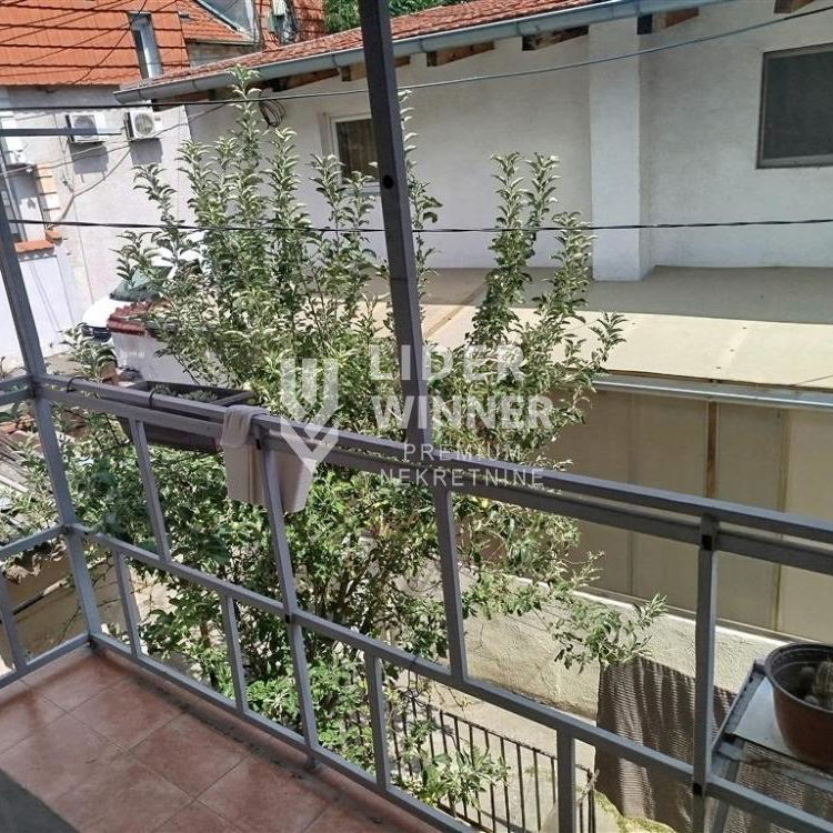 Jednoiposoban stan na prodaju, Slavujev Venac, Beograd, 37m², 106.000 €