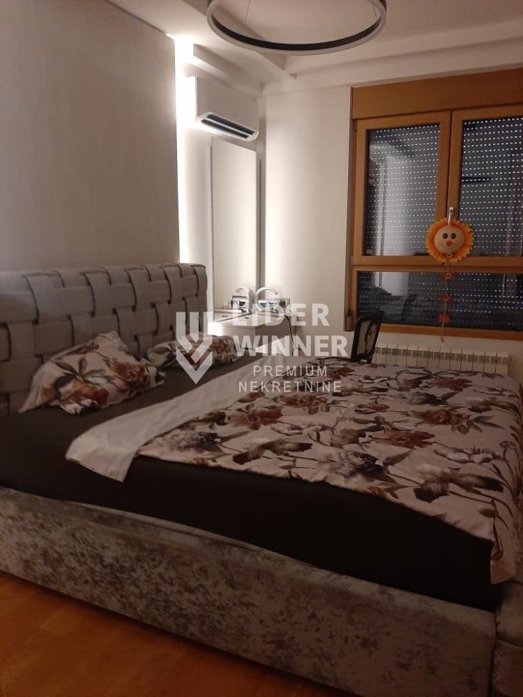148120717-9-20260806121032 Petosoban stan na prodaju, Blok 65, Beograd, 165m², 11. sprat, 790.000 €