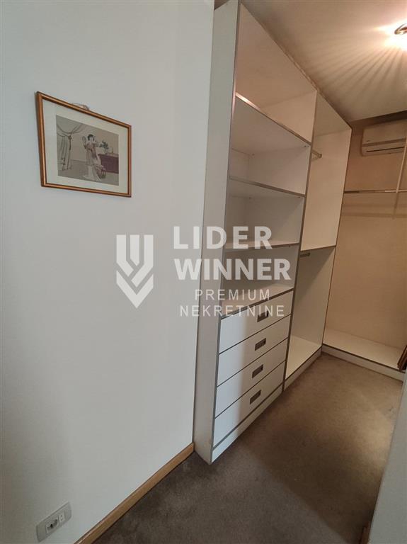 Stan Prodaja Beograd Belville 106 m2
