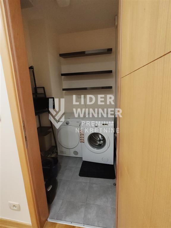 Trosoban stan na prodaju, Blok 67 – Belville, Beograd, 106m², 390.000 €