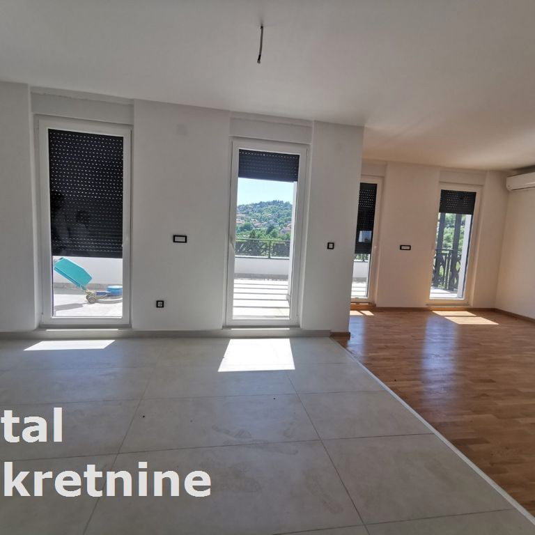 Stan Prodaja Novi Sad  124 m2