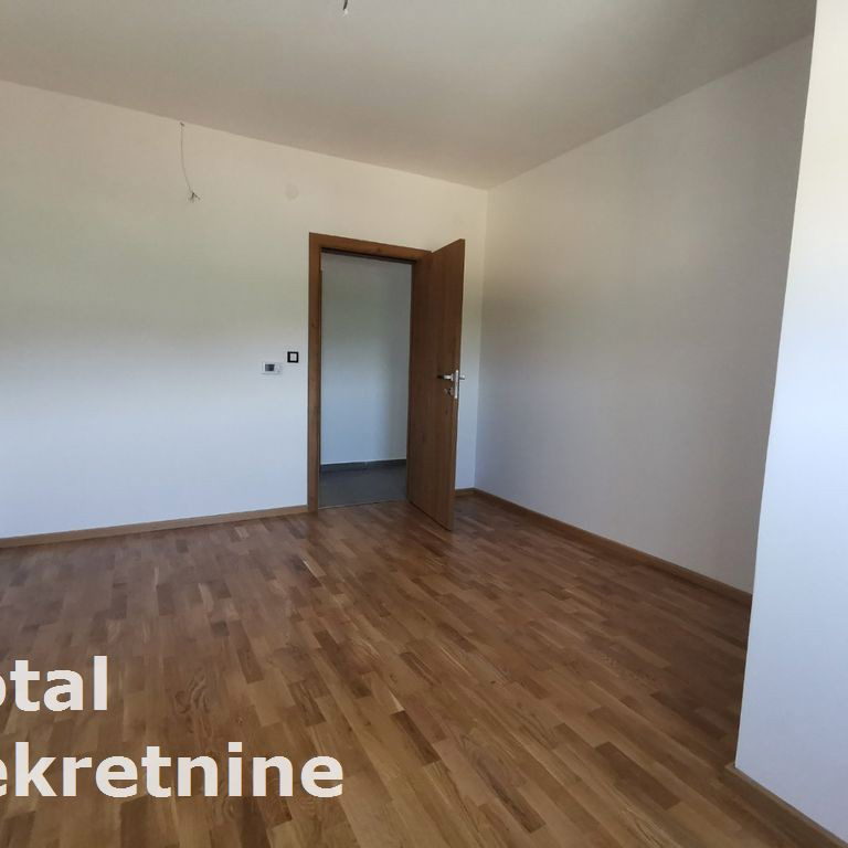 Četvorosoban stan na prodaju, Sremska Kamenica, Novi Sad, 124m², 280.980 €