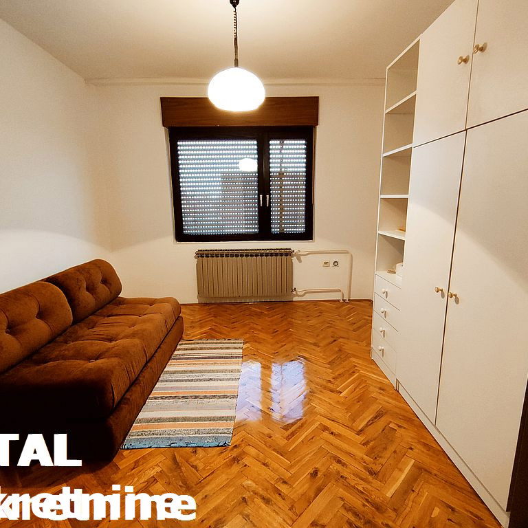 Kuća Prodaja Novi Sad  300 m2