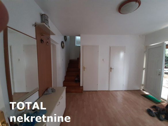 Kuća Prodaja Novi Sad Čardak 220 m2