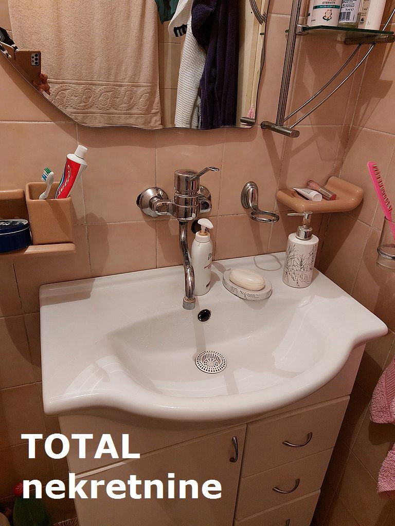 Kuća Prodaja Novi Sad  240 m2