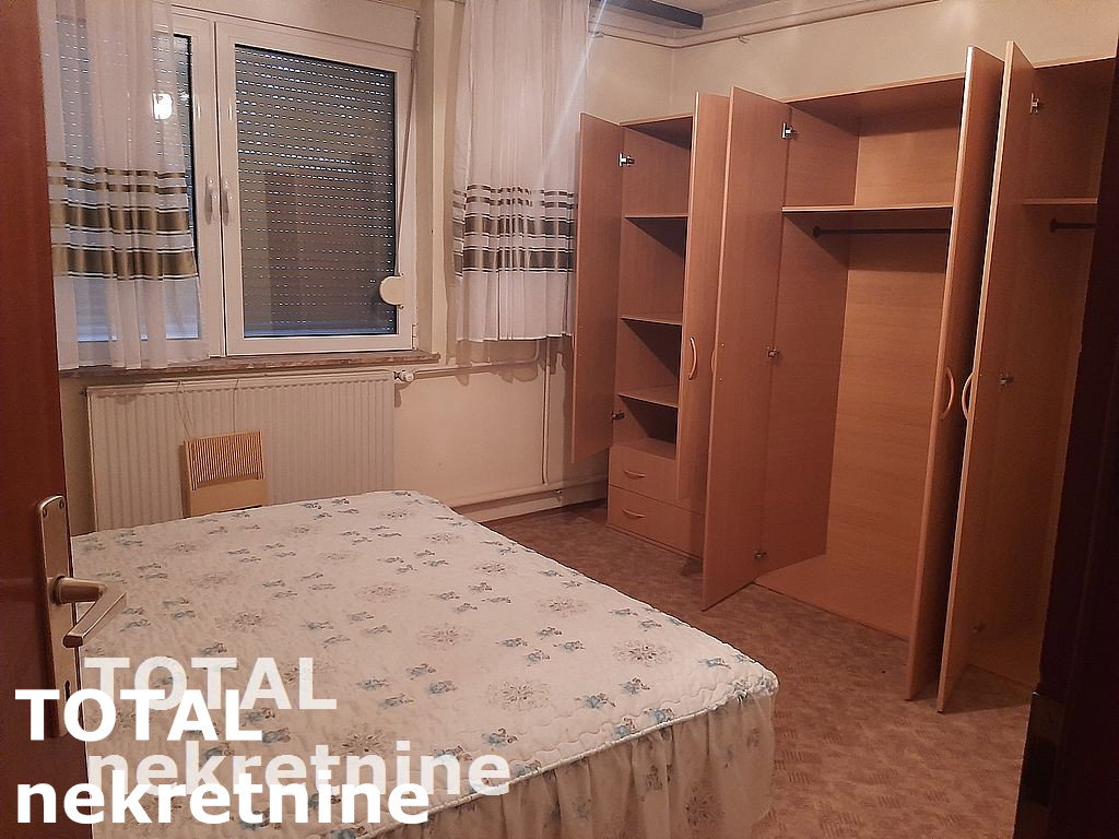Kuća Prodaja Novi Sad Kuća Prodaja Novi Sad Sadovi 270 m2