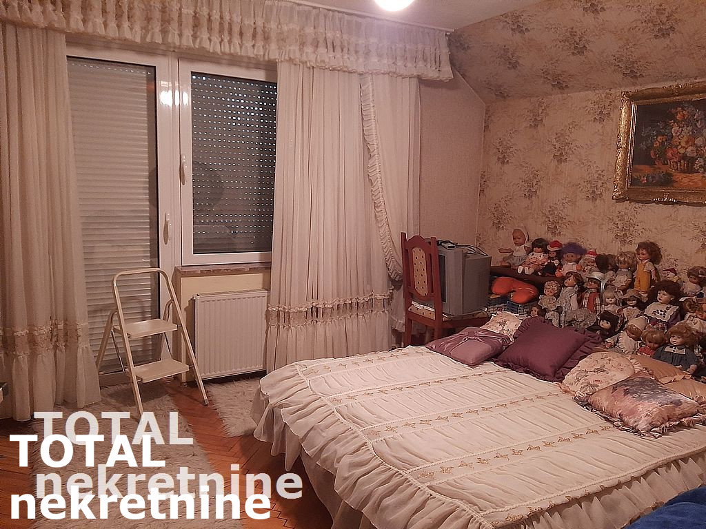 20211109_152044 Kuća Prodaja Novi Sad Sadovi 270 m2
