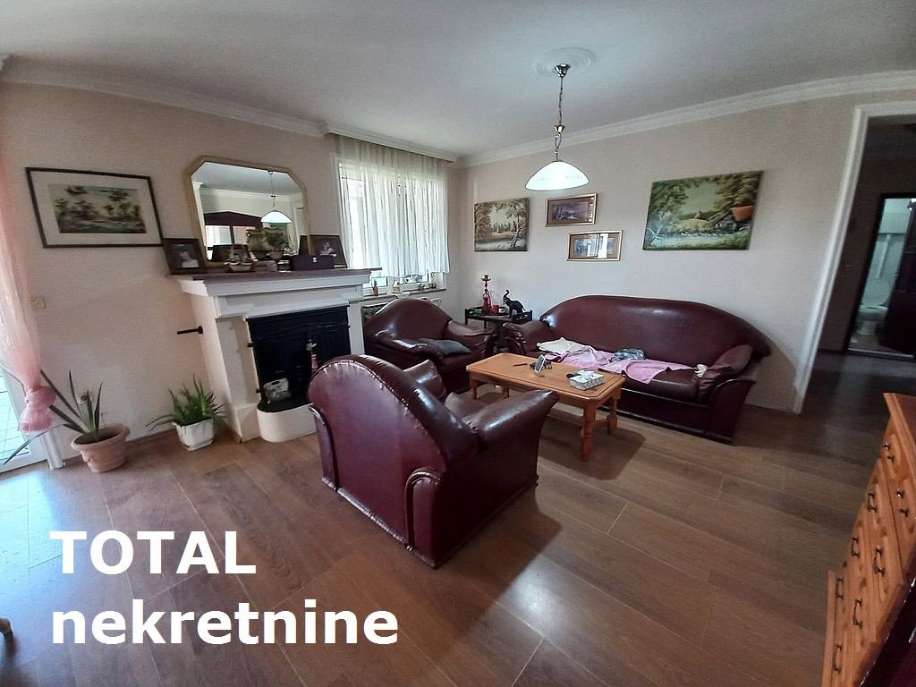 Kuća Prodaja Novi Sad  298 m2