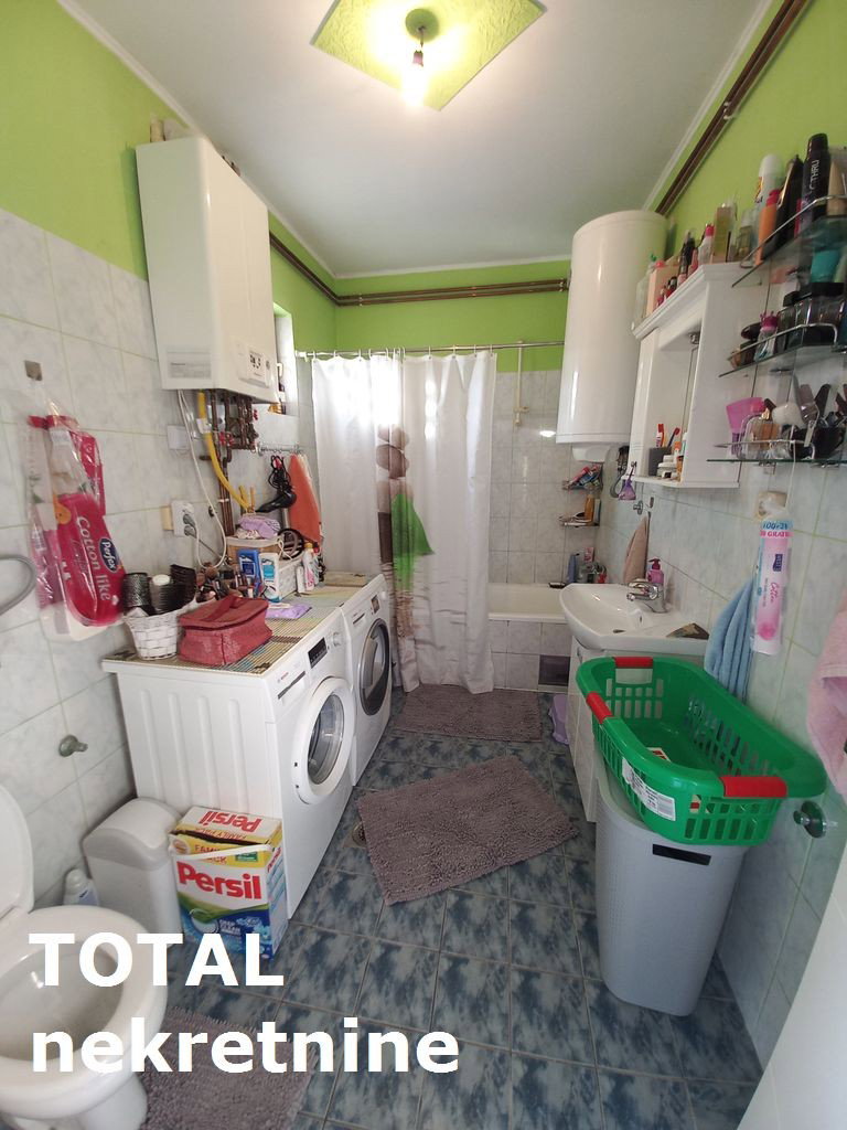 20220814_181511 Kuća na prodaju, Ledinci, Novi Sad, 210m², 270.890 €