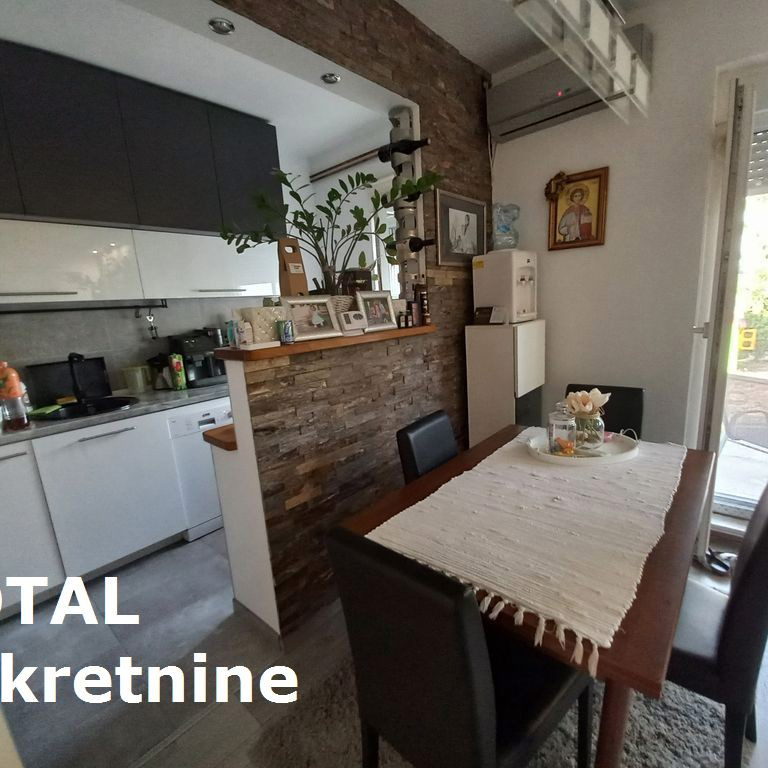 Kuća Prodaja Novi Sad  210 m2