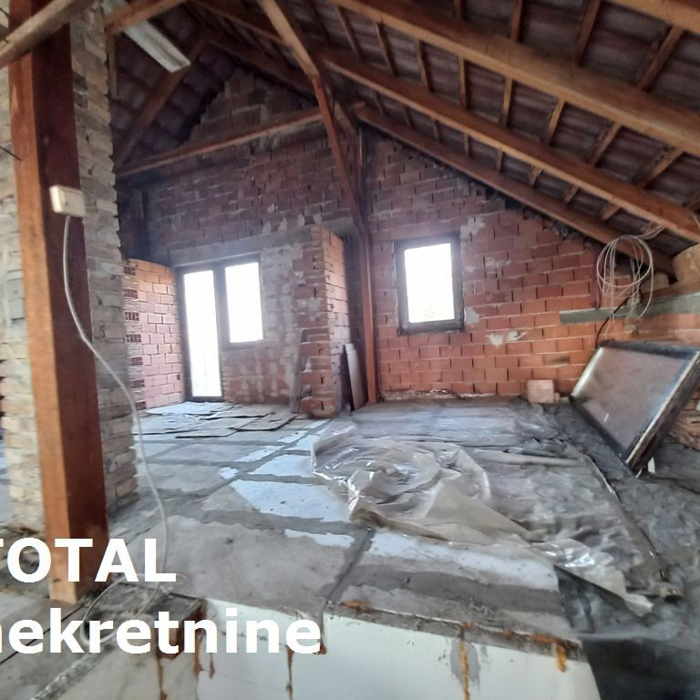 Kuća na prodaju, Ledinci, Novi Sad, 210m², 270.890 €