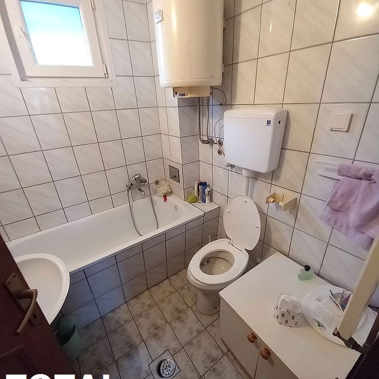 Kuća na prodaju, Temerin, 240m², 206.000 €