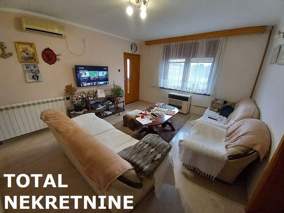 Kuća Prodaja Temerin  240 m2