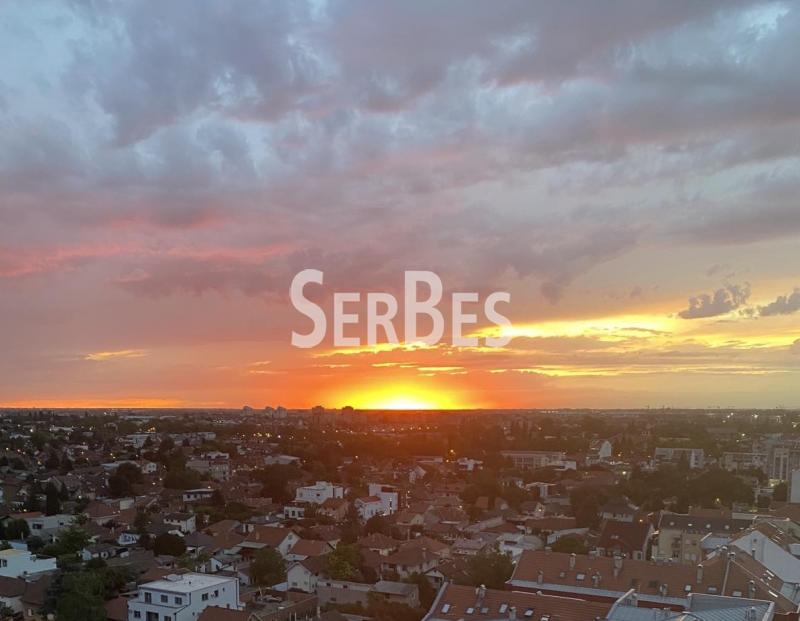 Trosoban stan na prodaju, Bulevar Evrope, Novi Sad, 230m², 627.000 €