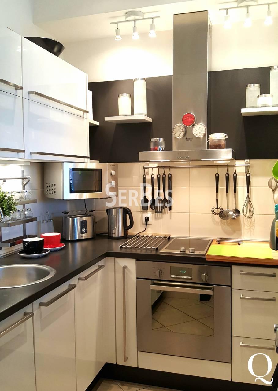 Dvosoban stan za izdavanje, Bulevar Oslobođenja, Novi Sad, 55m², 700 €/mes