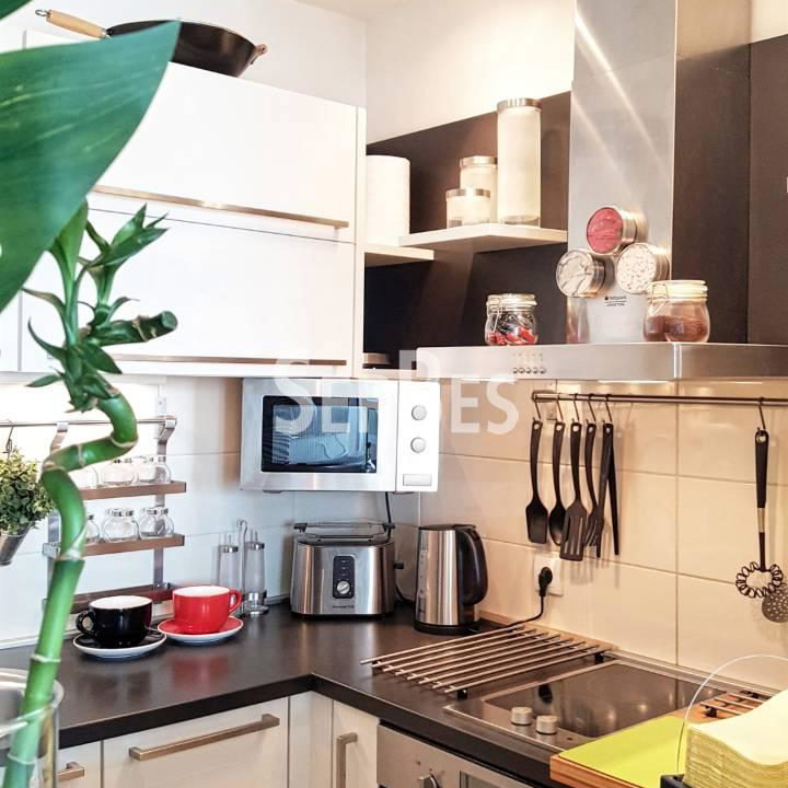 Dvosoban stan za izdavanje, Bulevar Oslobođenja, Novi Sad, 55m², 700 €/mes