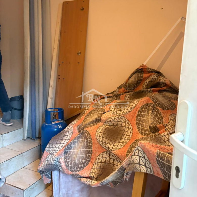 Dvosoban stan na prodaju, Petlovo Brdo, Beograd, 62m², 115.000 €