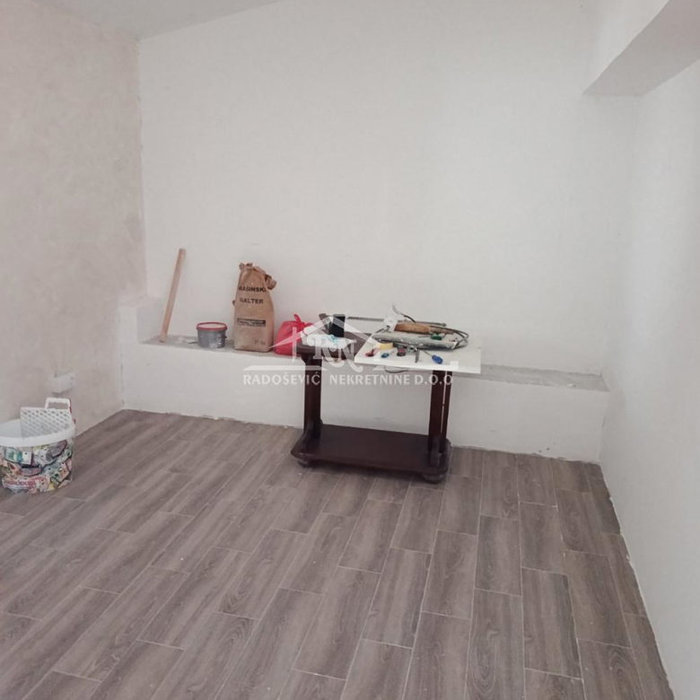 Dvoiposoban stan na prodaju, Miljakovac, Beograd, 56m², 120.000 €