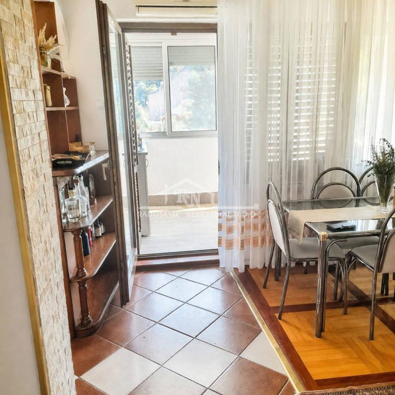 Petosoban stan na prodaju, Banovo Brdo, Beograd, 150m², 529.000 €