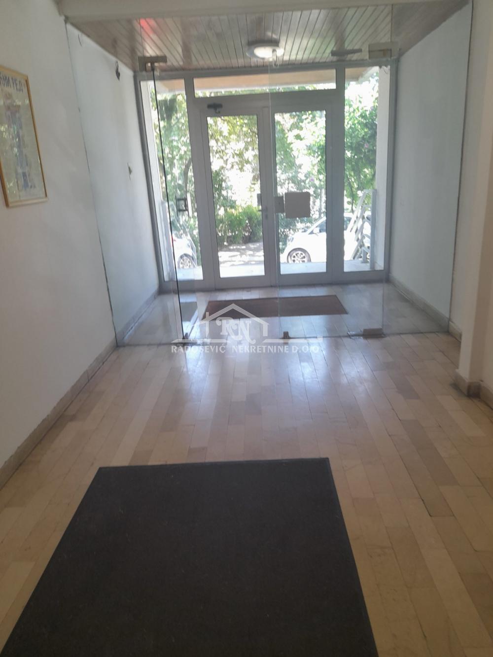 Stan Prodaja Beograd Stan Prodaja Beograd Banovo Brdo 150 m2