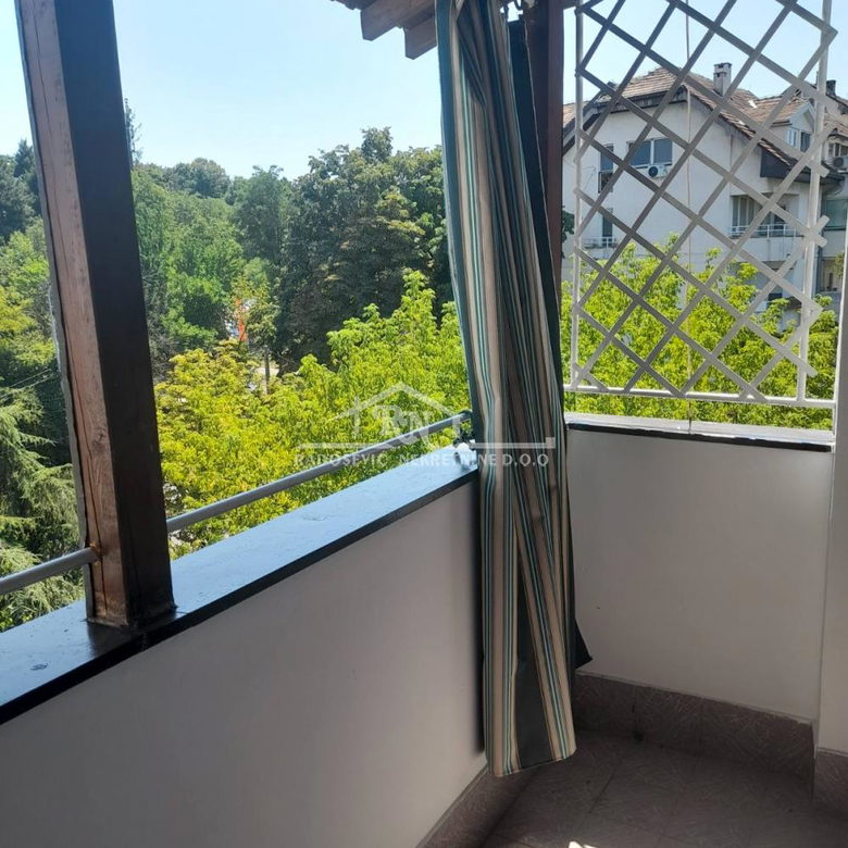 Petosoban stan na prodaju, Banovo Brdo, Beograd, 150m², 529.000 €