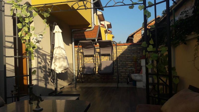 Stan Prodaja Novi Sad  175 m2
