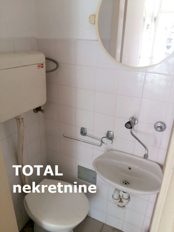 AX26Freupq-20170828_123639 Lokal Prodaja Novi Sad 52 m2