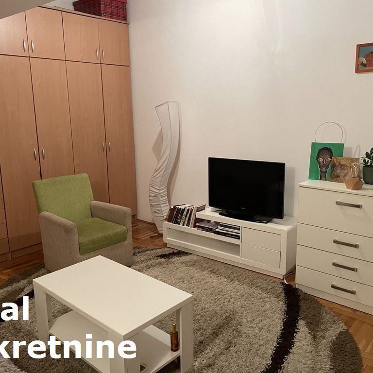 Stan Prodaja Novi Sad  40 m2