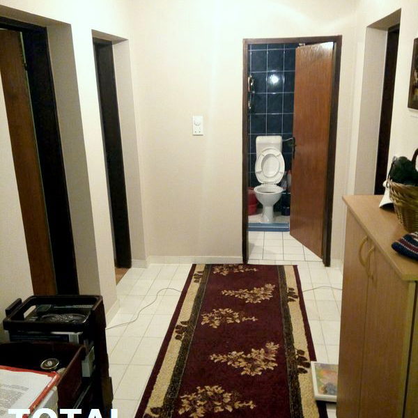 Trosoban stan na prodaju, Petrovaradin, Novi Sad, 80m², 133.900 €