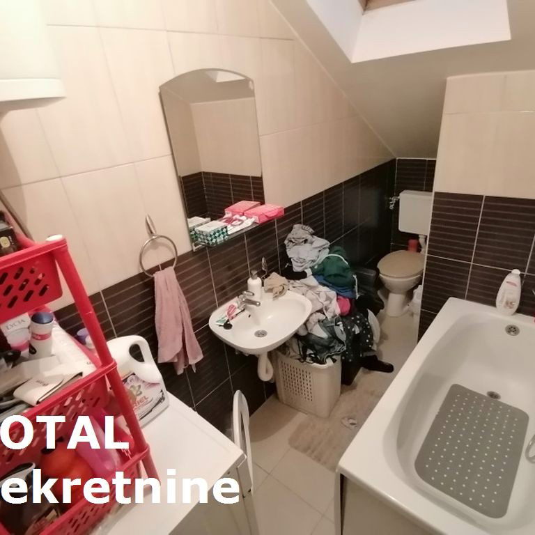 Trosoban stan na prodaju, Petrovaradin, Novi Sad, 68m², 133.900 €