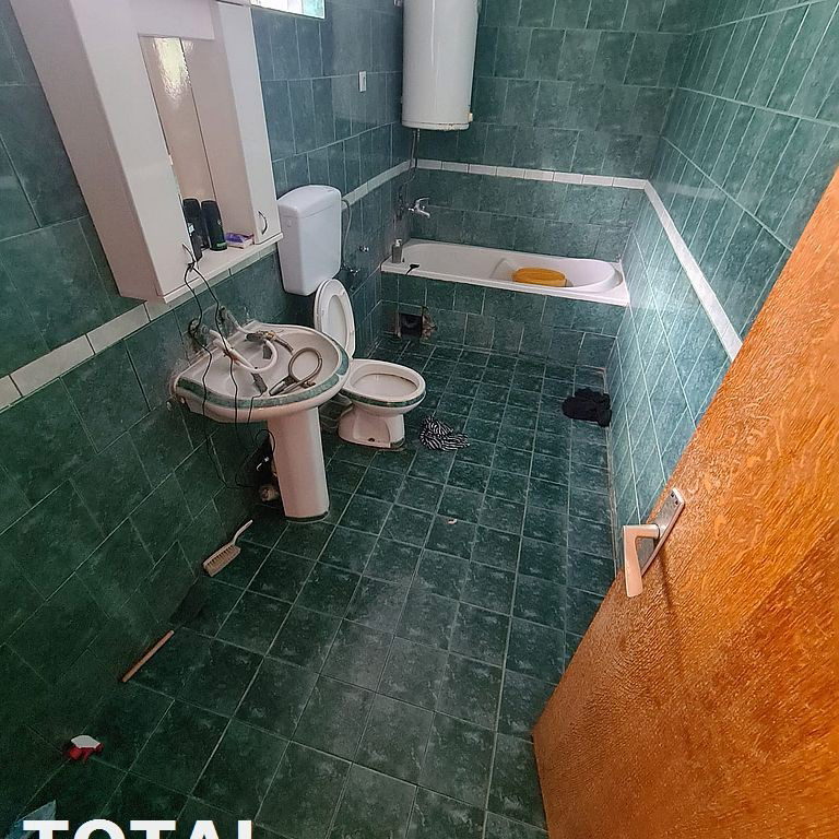 Kuća Prodaja Novi Sad Sadovi 200 m2