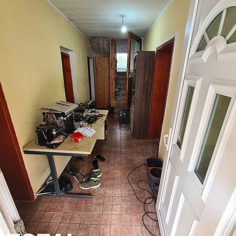 Kuća Prodaja Novi Sad Sadovi 200 m2