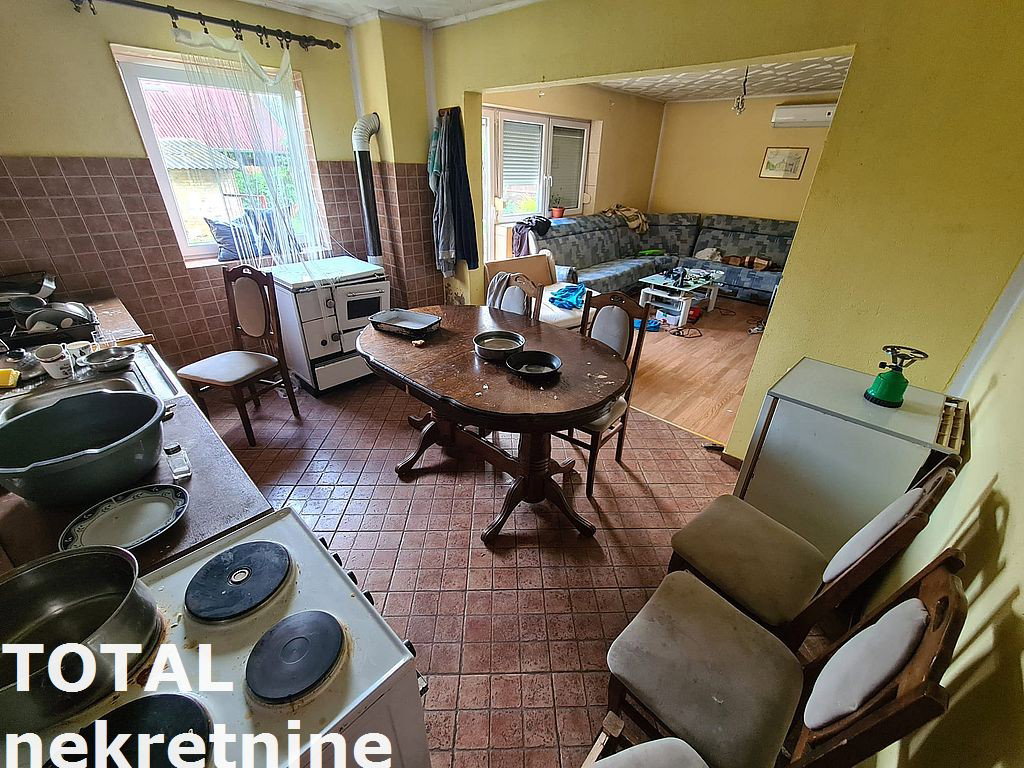Kuća Prodaja Novi Sad Kuća Prodaja Novi Sad Sadovi 200 m2