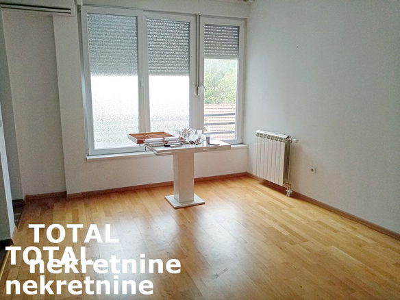 Stan Prodaja Novi Sad  48 m2