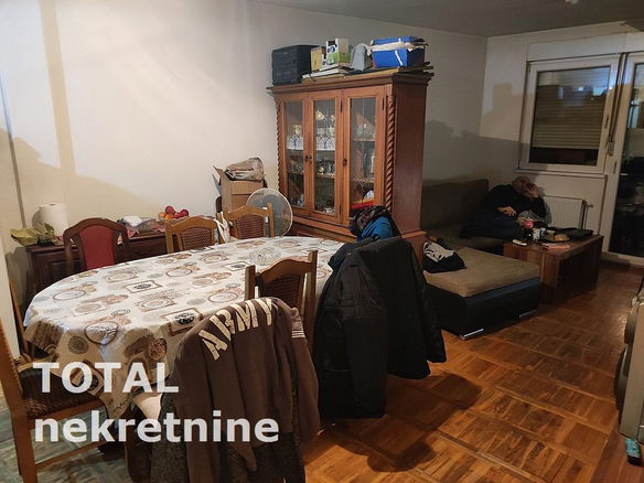 Stan Prodaja Novi Sad  65 m2