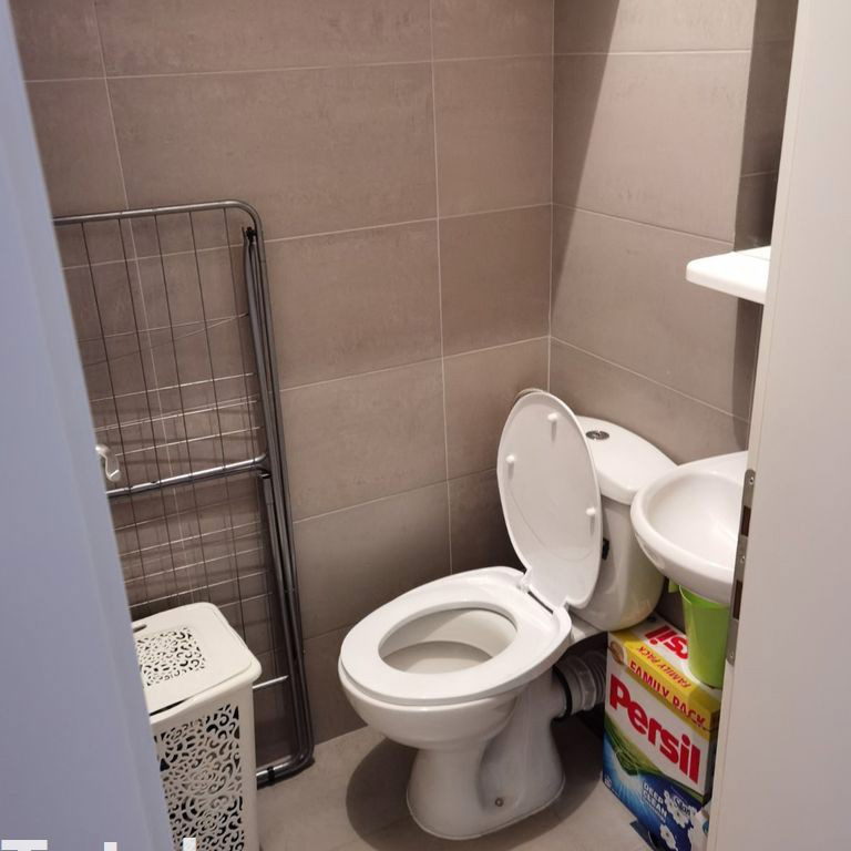 Dvoiposoban stan na prodaju, Salajka, Novi Sad, 75m², 193.120 €