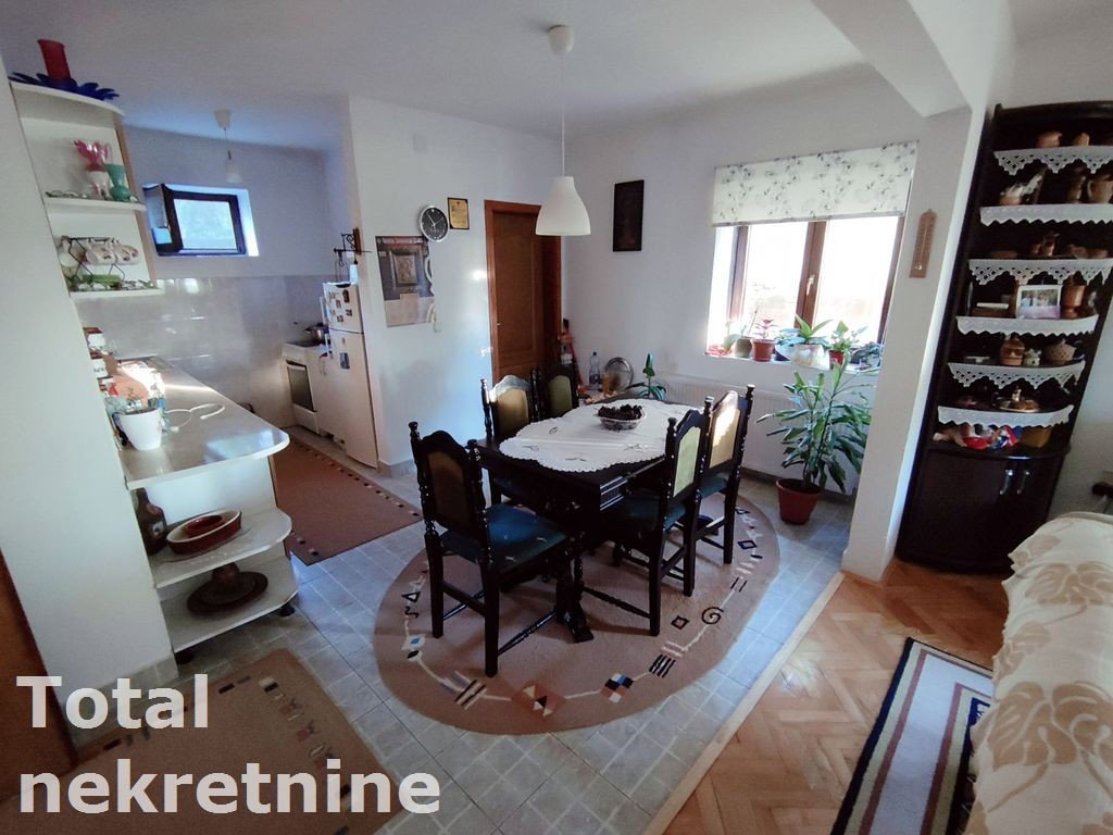 Kuća Prodaja Novi Sad Čardak 400 m2