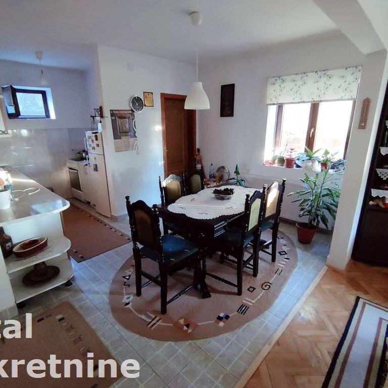 Kuća Prodaja Novi Sad Čardak 400 m2