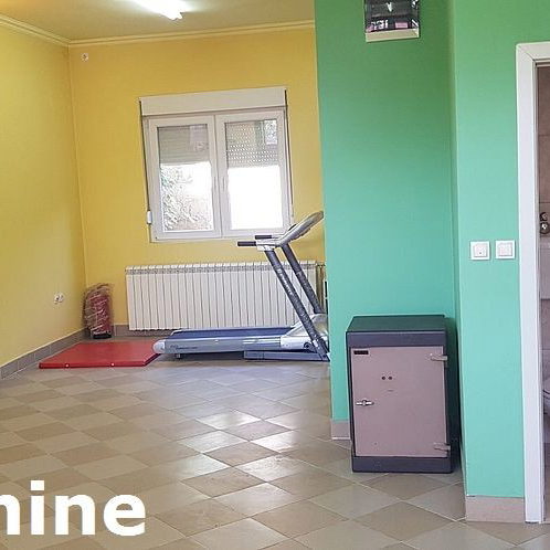 Kuća Prodaja Novi Sad  300 m2