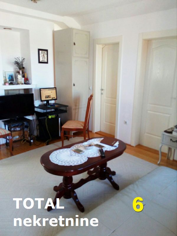 Četvorosoban stan na prodaju, Bulevar Oslobođenja, Novi Sad, 110m², 185.400 €