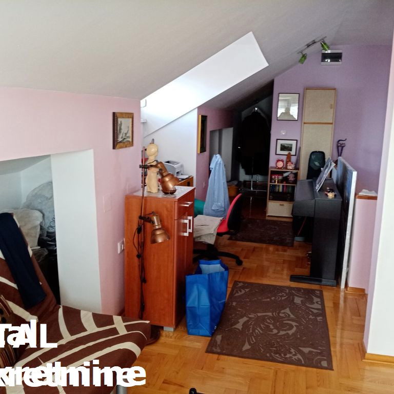 Trosoban stan na prodaju, Nova Detelinara, Novi Sad, 87m², 200.000 €