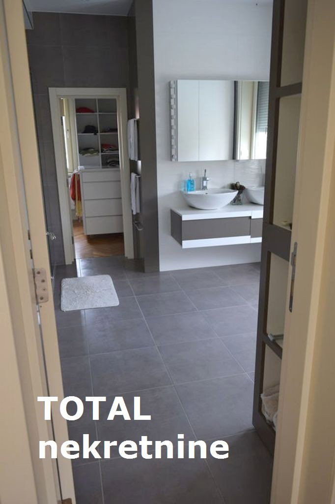 Kuća Prodaja Novi Sad Kuća Prodaja Novi Sad Majur 330 m2