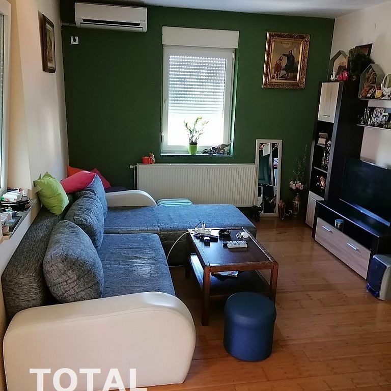 Stan Prodaja Novi Sad  90 m2