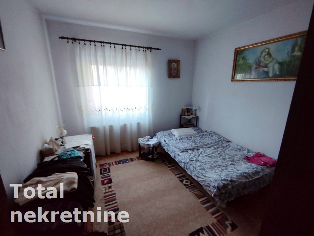 Kuća Prodaja Novi Sad Čardak 400 m2