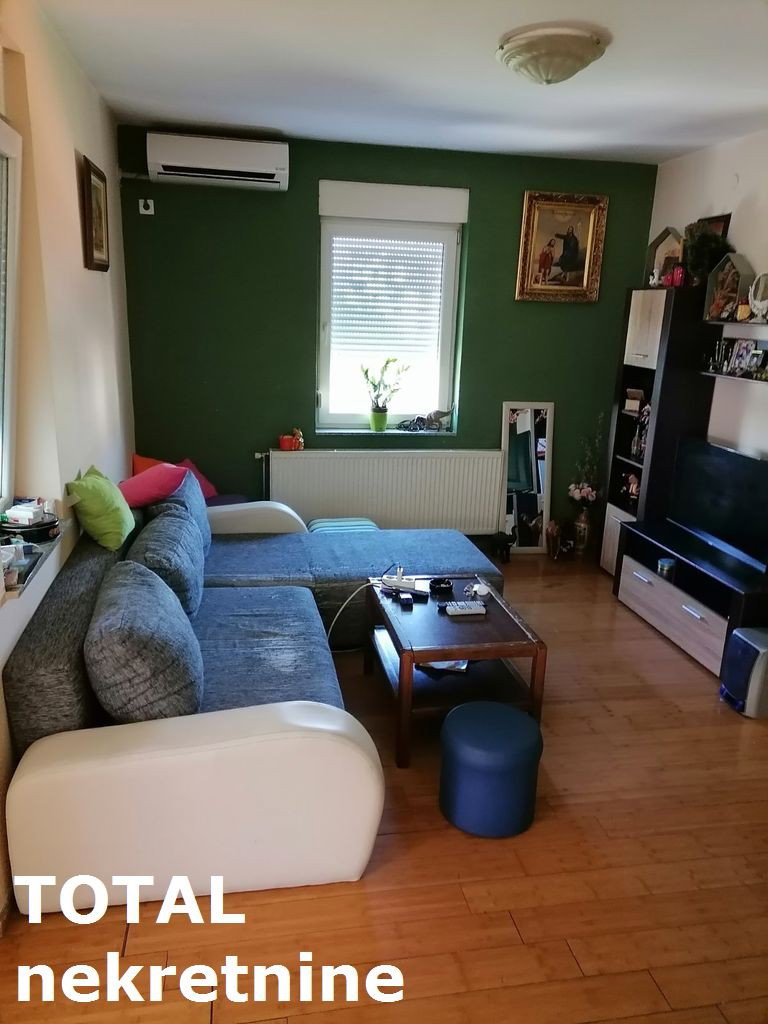 Stan Prodaja Novi Sad  90 m2