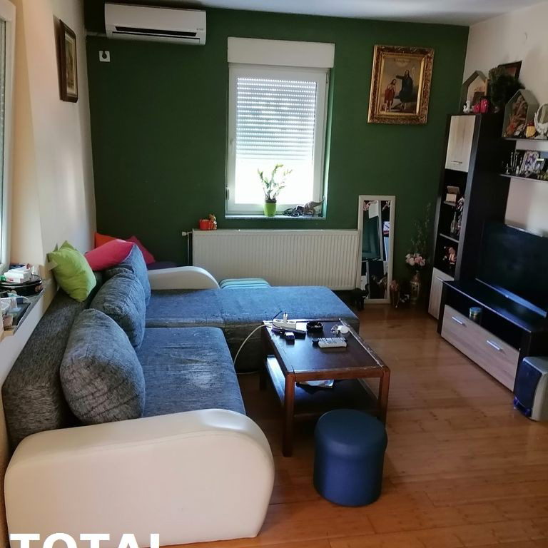 Stan Prodaja Novi Sad  90 m2