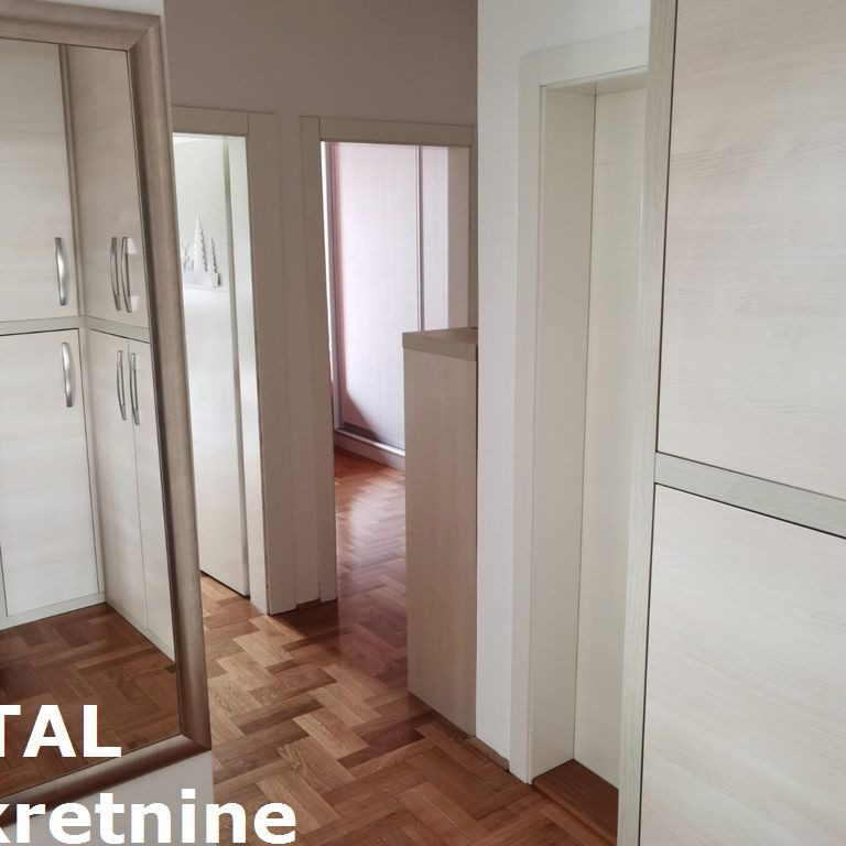 Dvoiposoban stan na prodaju, Salajka, Novi Sad, 75m², 193.120 €