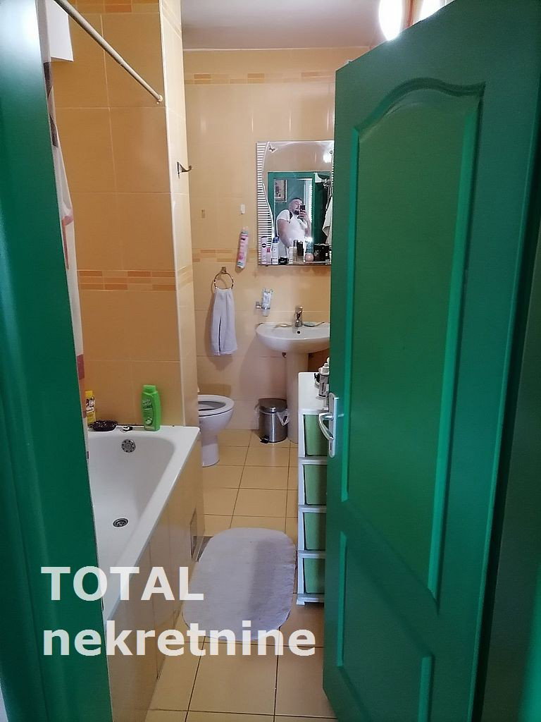 Stan Prodaja Novi Sad  90 m2