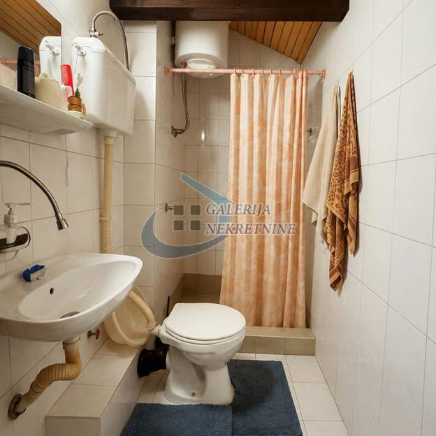 Troiposoban stan na prodaju, Banovo Brdo, Beograd, 88m², 197.000 €