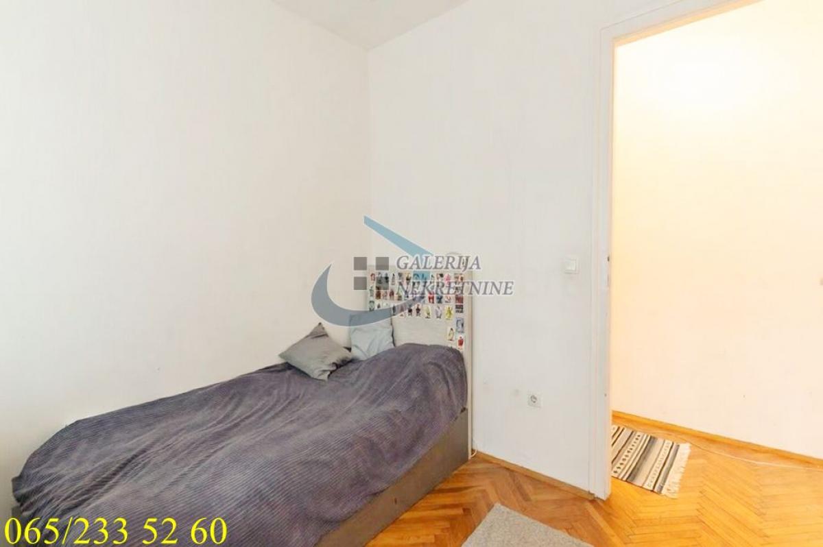 Trosoban stan na prodaju, Crveni Krst, Beograd, 69m², 1. sprat, 255.000 €